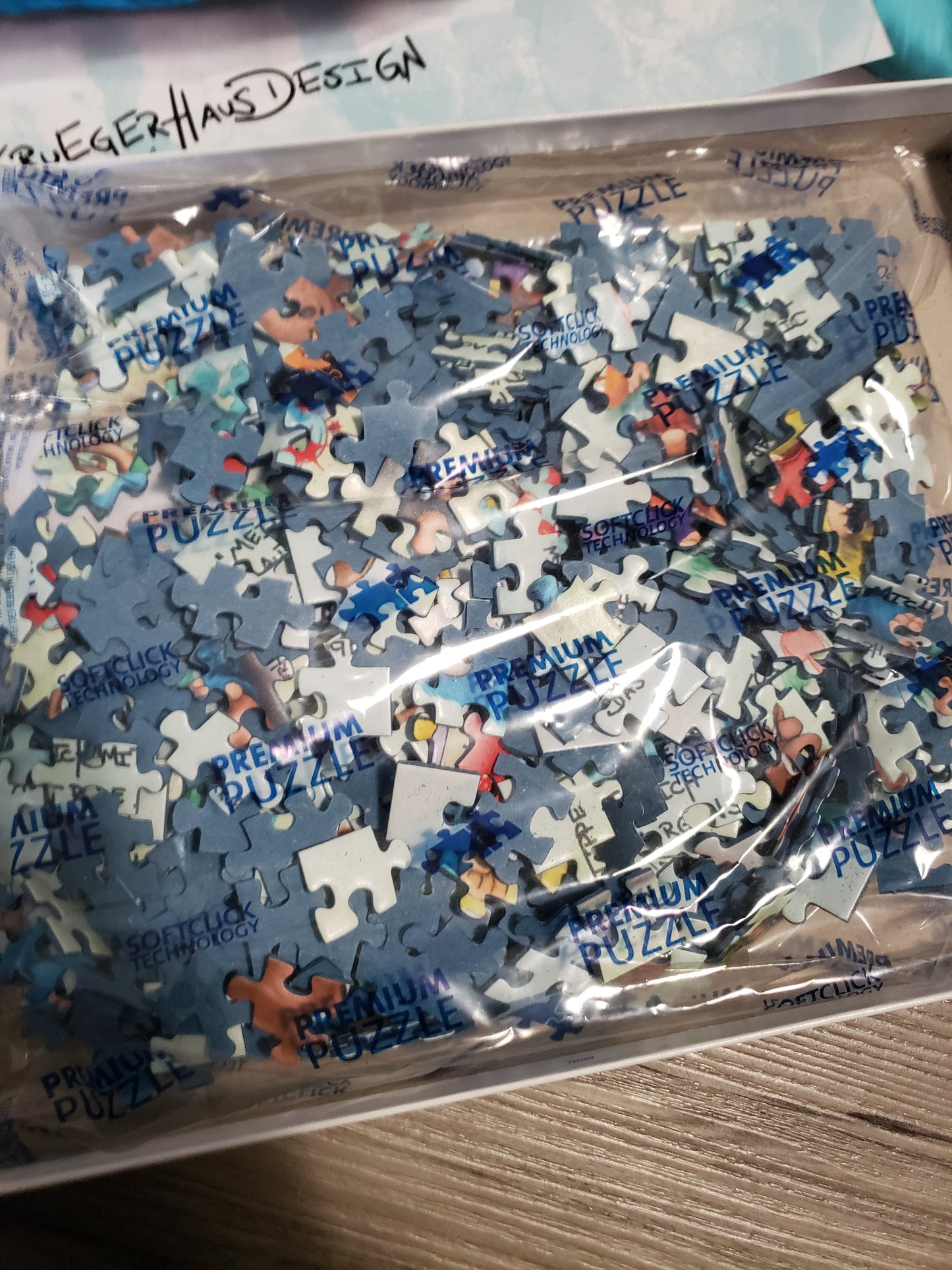 Monatsspezial März Kruegerhausdesign 500 Teile Puzzle Monster Love 49x36cm