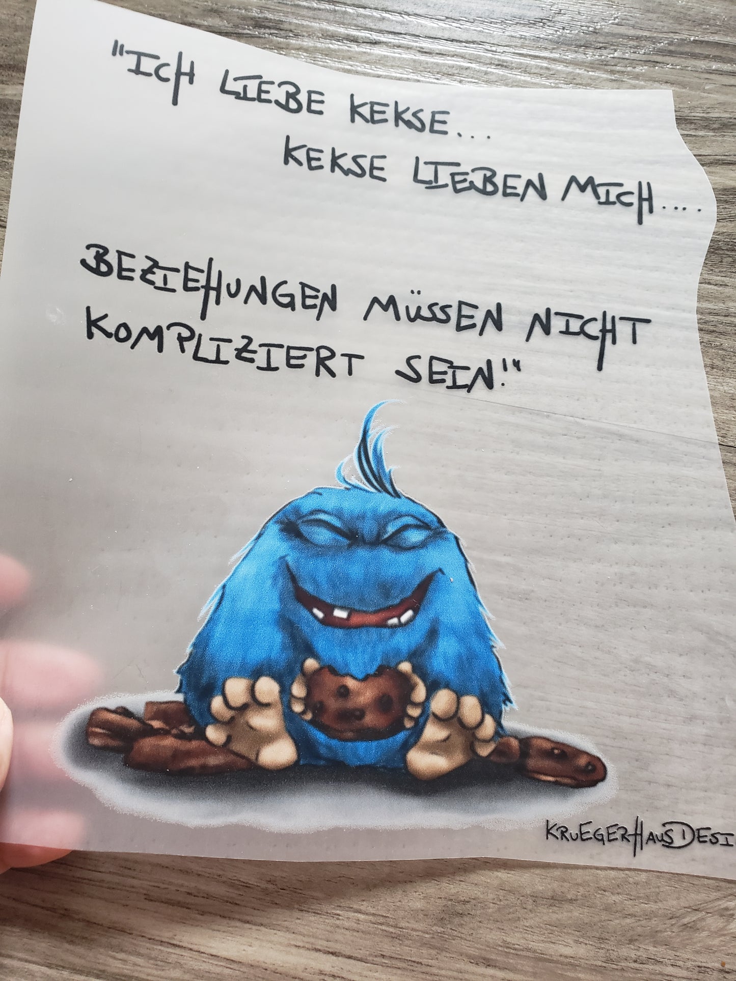 Bügelbild Kruegerhausdesign Monster, Ich liebe Kekse..." mit Liebe illustriert