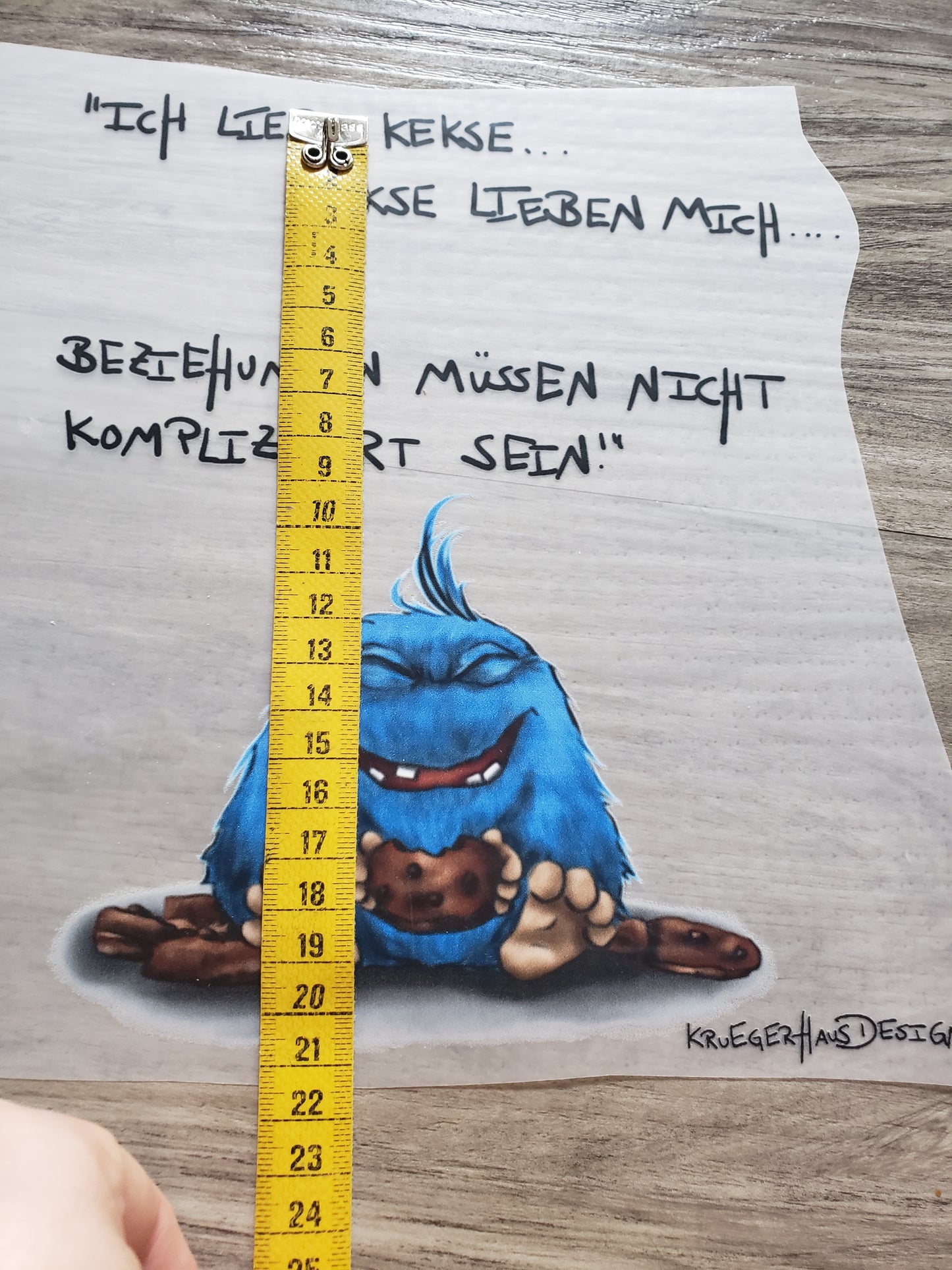 Bügelbild Kruegerhausdesign Monster, Ich liebe Kekse..." mit Liebe illustriert